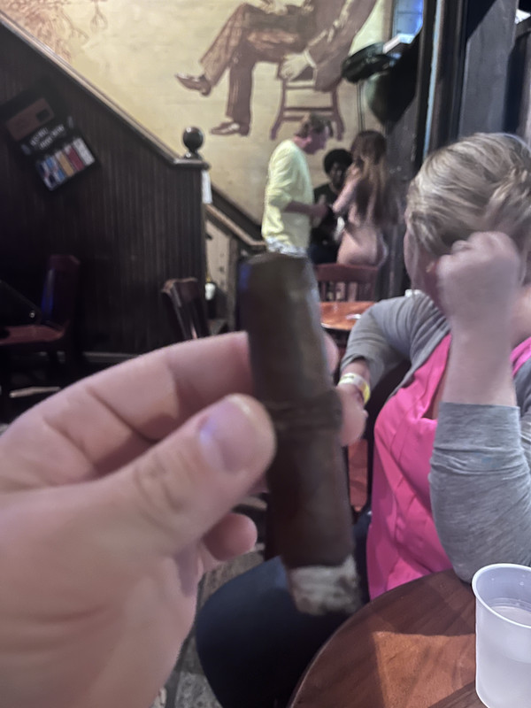 28664101-3784-4CCA-88CE-137793D918FF