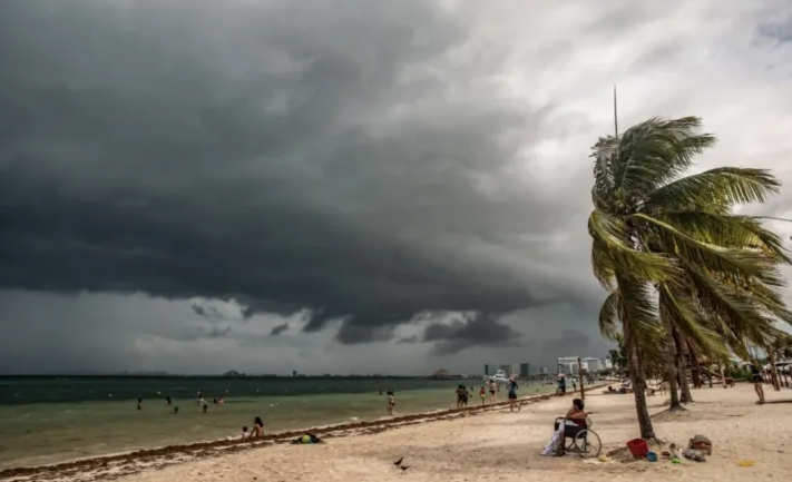 Llama Cruz Roja a población a prepararse ante temporada de huracanes