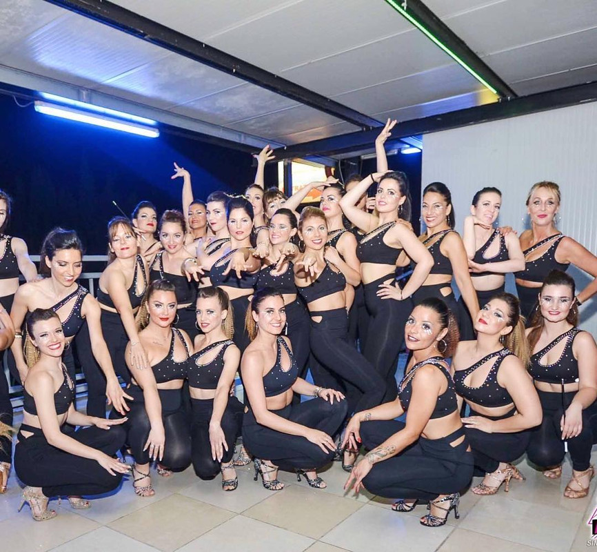 legins977_dancers