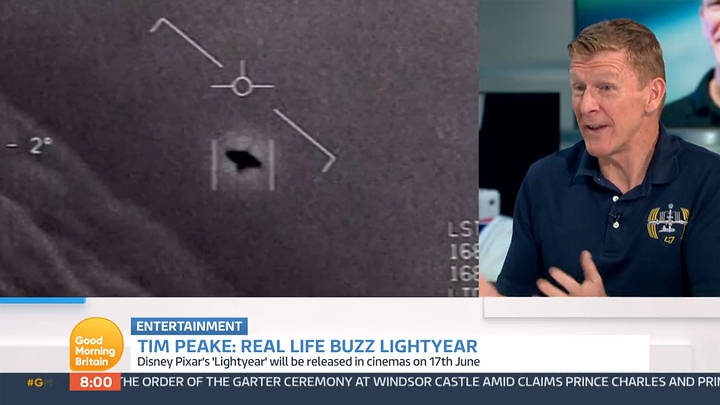 Los ovnis podrían ser viajeros del tiempo, según famoso astronauta