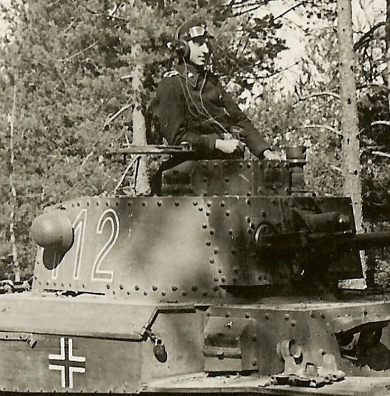 BEST German Panzer Kommandeur Topside on Pzkw 38(t) Panzer Tank 112 (1)