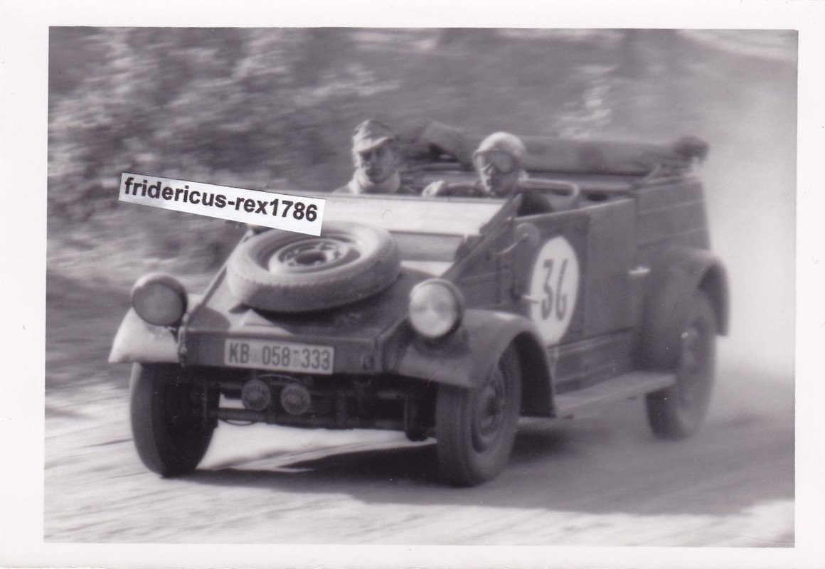 Foto Motorsport Rallye VW Kübelwagen Typ 82 mit 