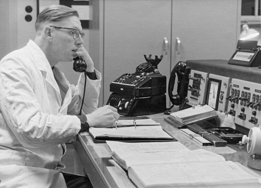 Kirstens Vater (Kurt Derlin) auf Arbeit 1