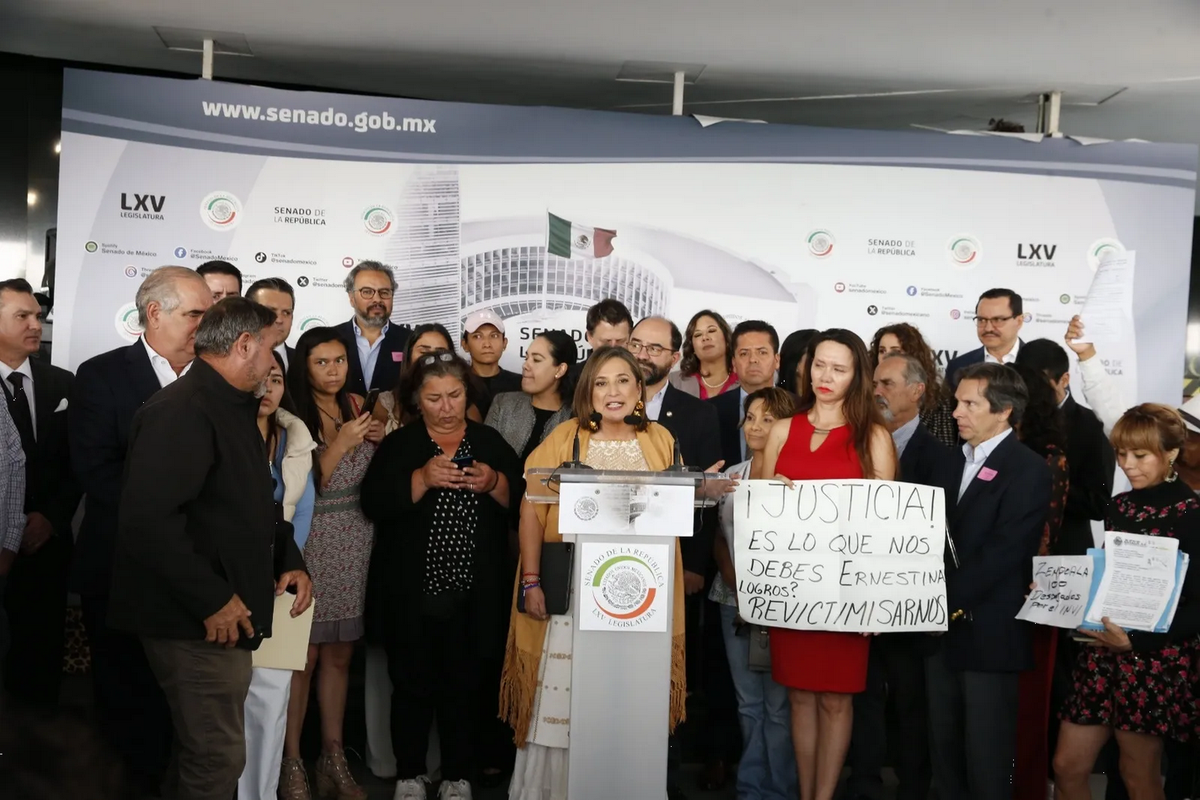 Víctimas de delitos increpan a la fiscal Ernestina Godoy por falta de resultados