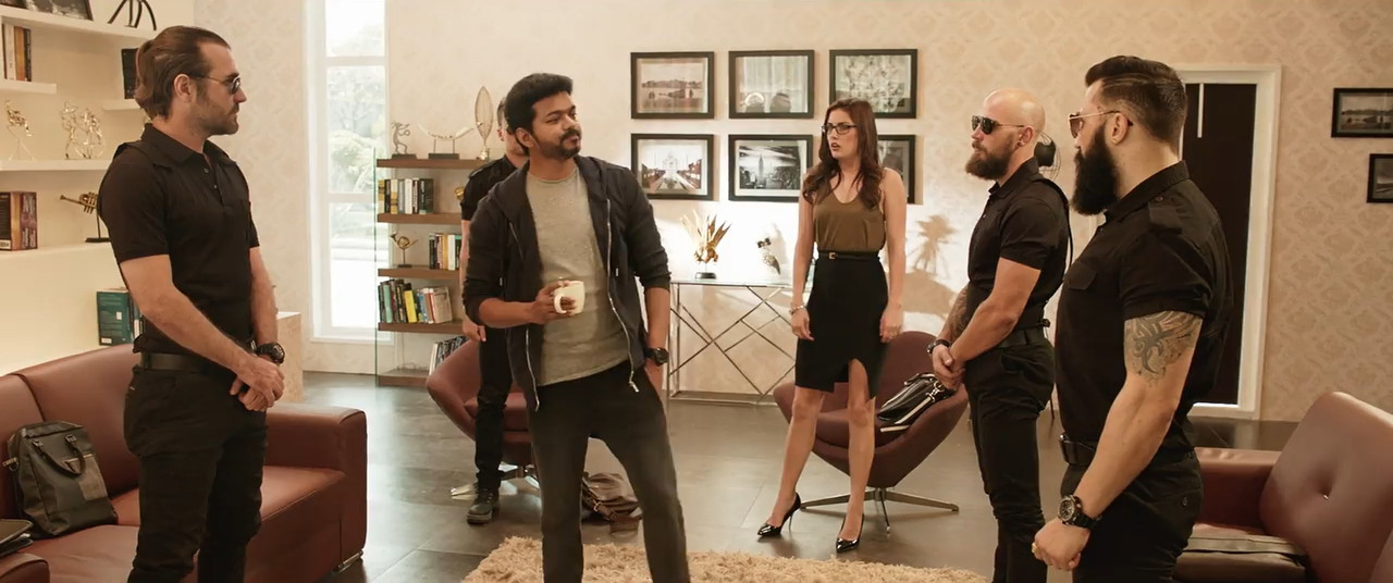 Sarkar 2018 WebRip [Tamil] 480p 720p ESub Screenshot