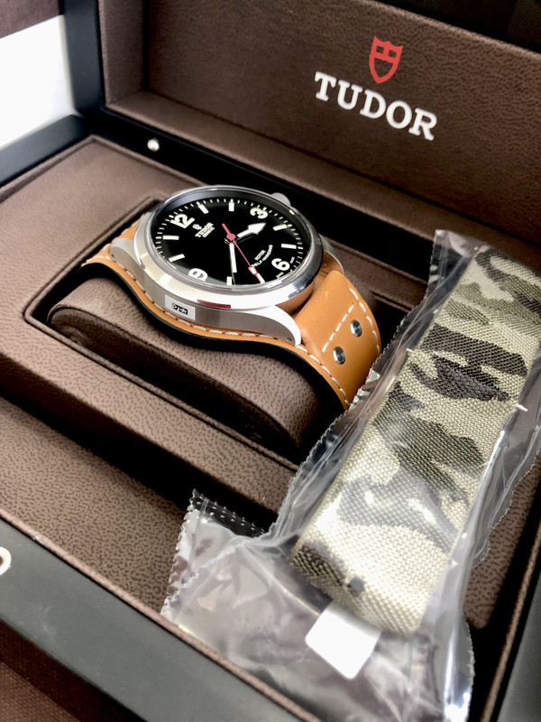 620CDE8A-B542-4816-BE81-A170885F2063