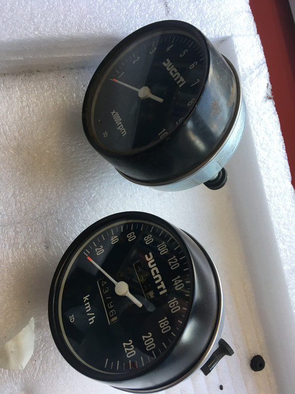 2FB425CE-837F-48DB-BC48-8A4278F57B70