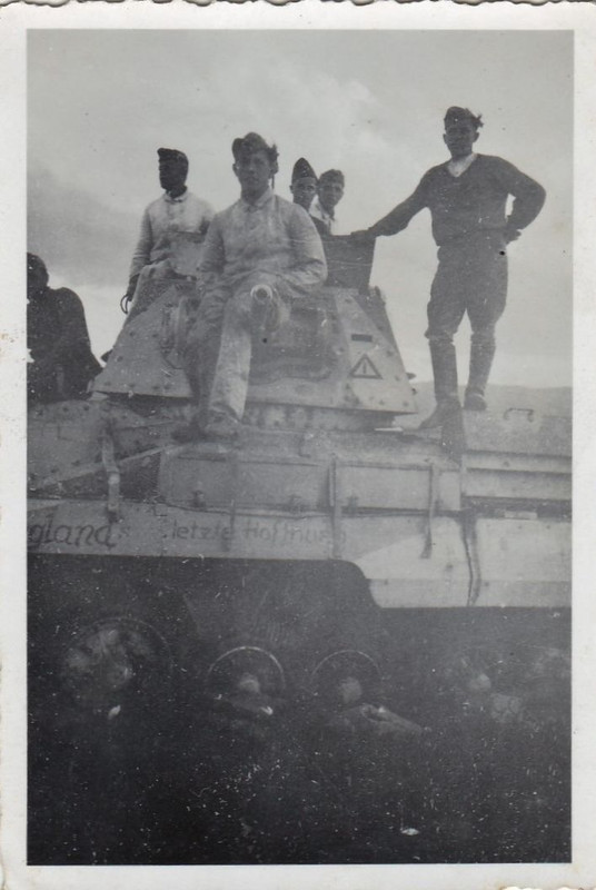 II.Weltkrieg. Zerstörter Englischer Panzer