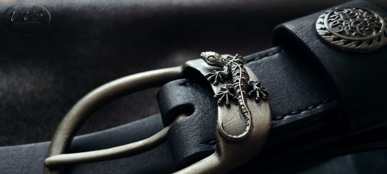 пряжка геккон1,2