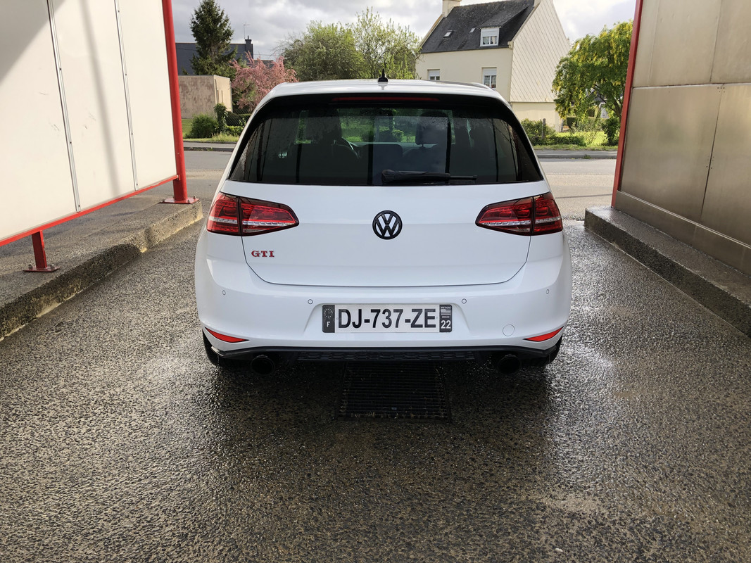 D122AF11-29C3-415F-859C-8BF1B83AAA06