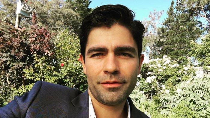 adrian-grenier-adalah-aktor-amerika.jpg