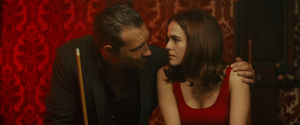 Buffaloed (2020) (1080p AMZN WEB-DL x265 10bit HxD) [TAoE].mkv_2