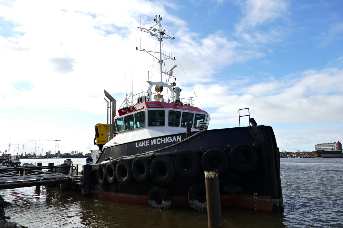 Lake Michigan (OK-051121-0)