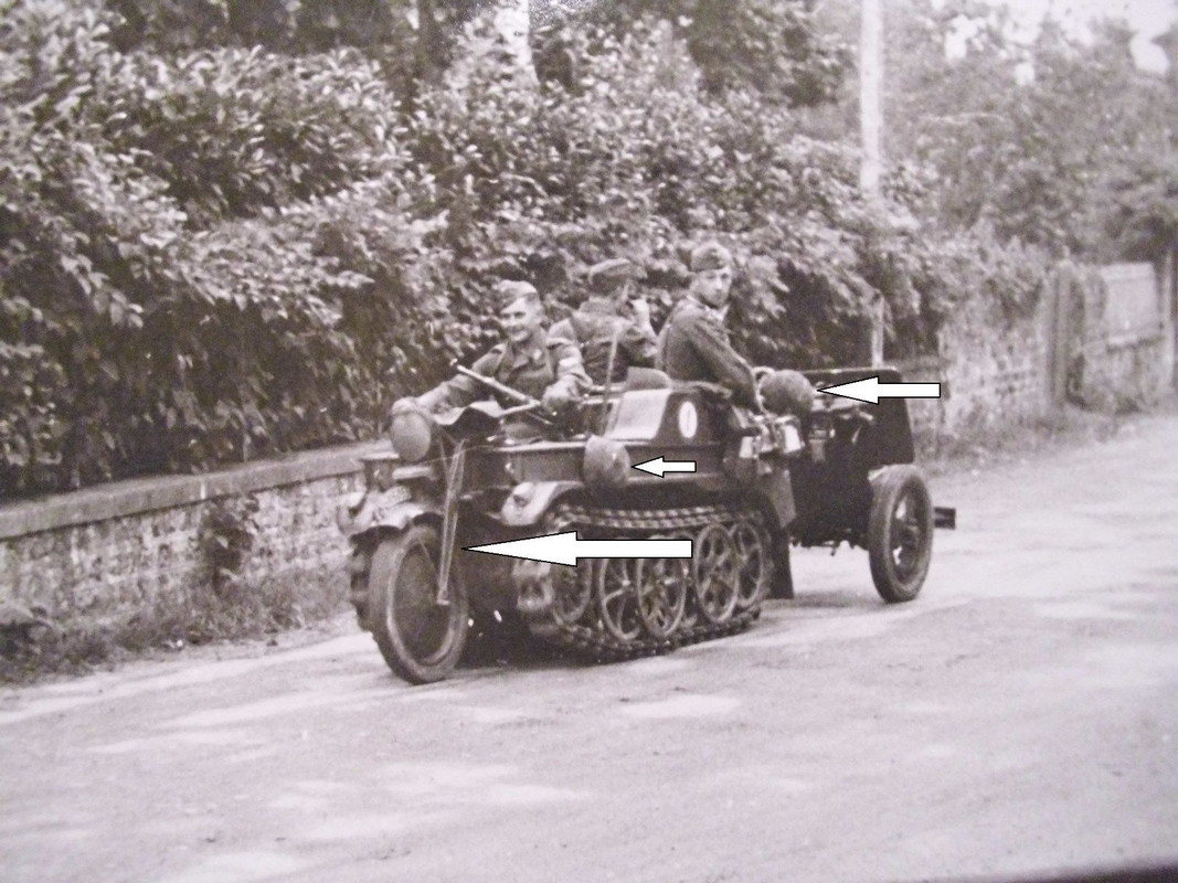 Original Foto Luftwaffe Fallschirmjäger auf NSU 