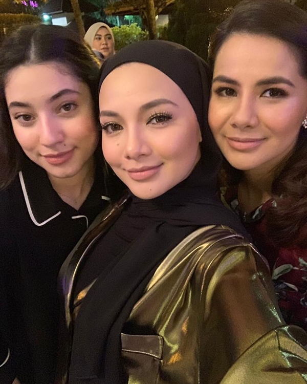 neelofa