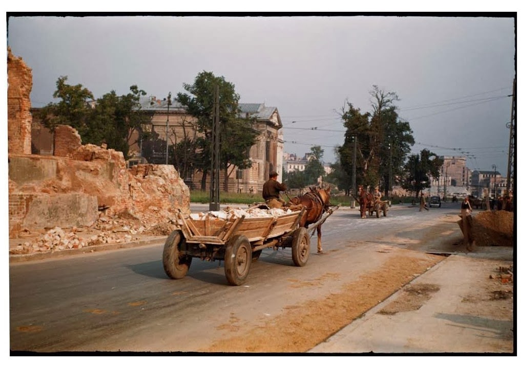 Varsovia en color, agosto 1947