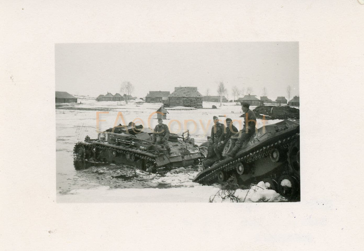 StuG Sturmgeschütz Panzer Tank Russland Foto