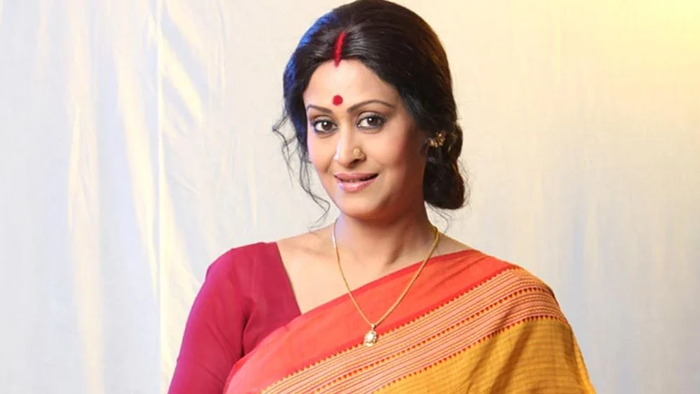অবশেষে ছোটপর্দায় ফিরলেন ইন্দ্রানী হালদার