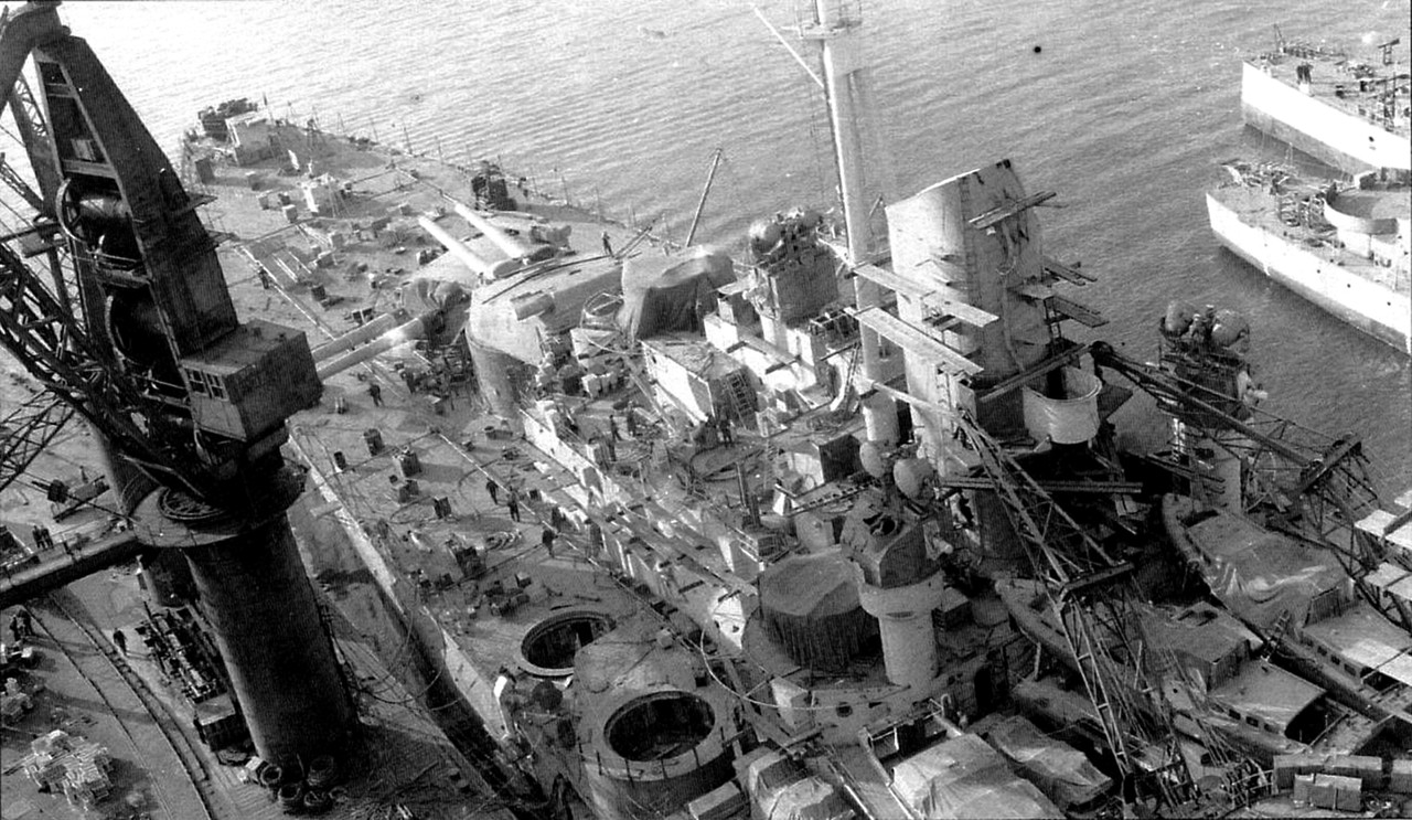 HMS Vanguard в достройке
