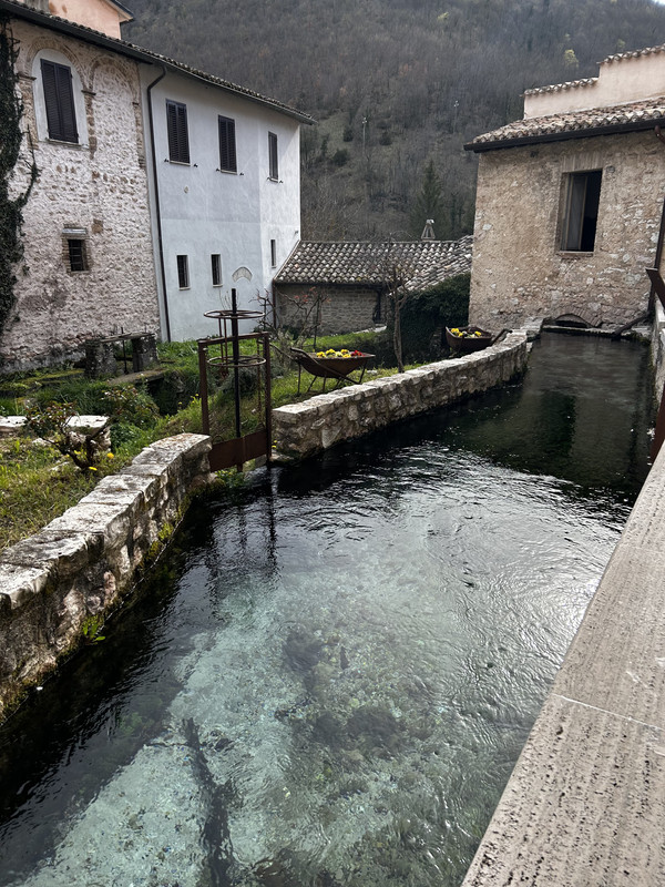 46D48B7C-A0BC-4E04-B6F7-FCB55A60F255