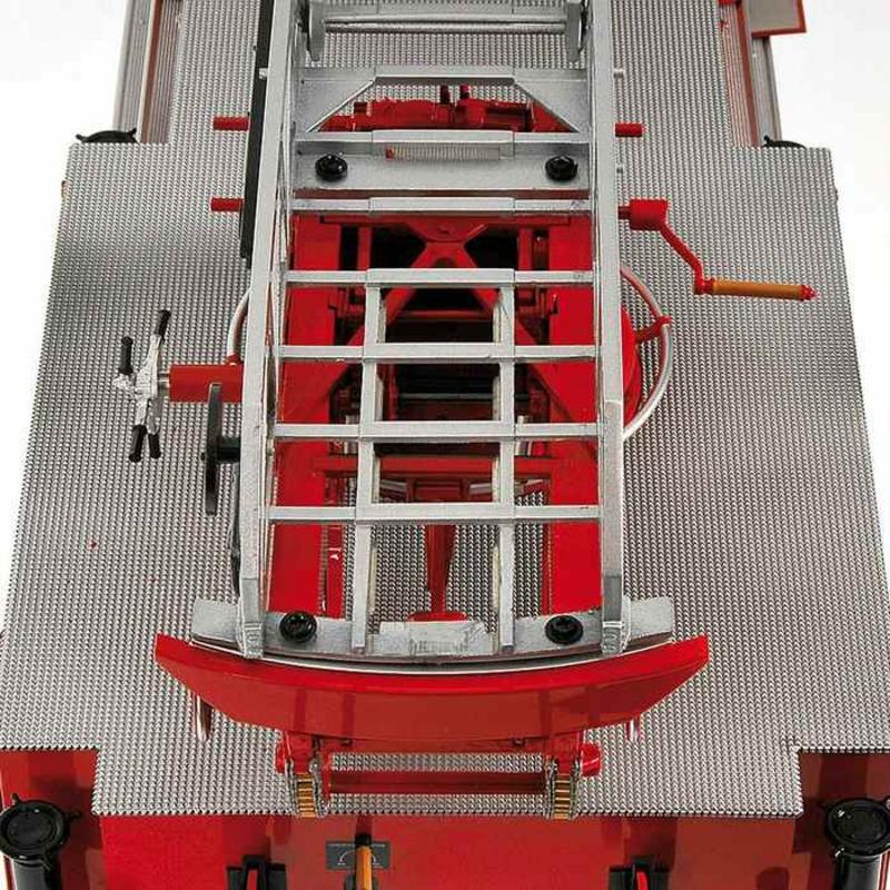 1:18 Minichamps Mercedes-Benz L6600 Areal Ladder DL30