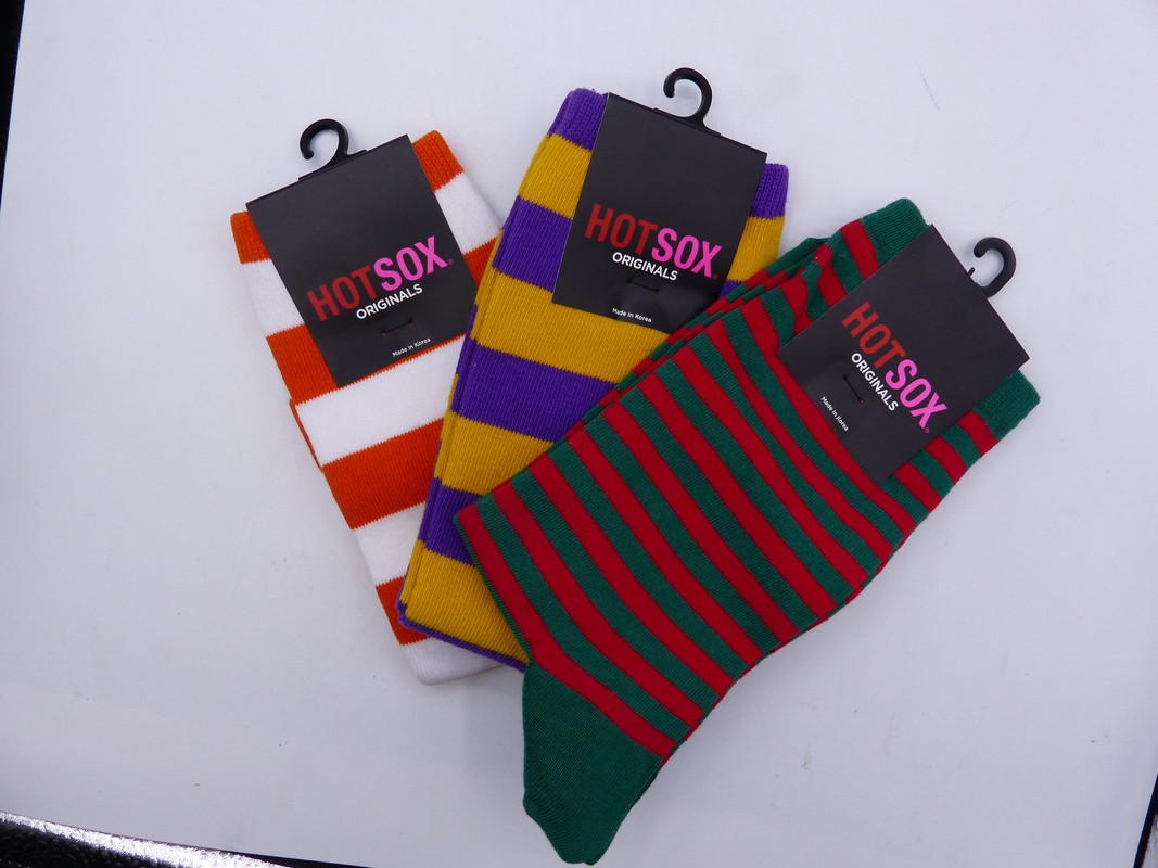 LOT OF 3 HOT SOX HO200000 HO000221 WOMENS STRIPES CREW SOCKS SIZE 9-11