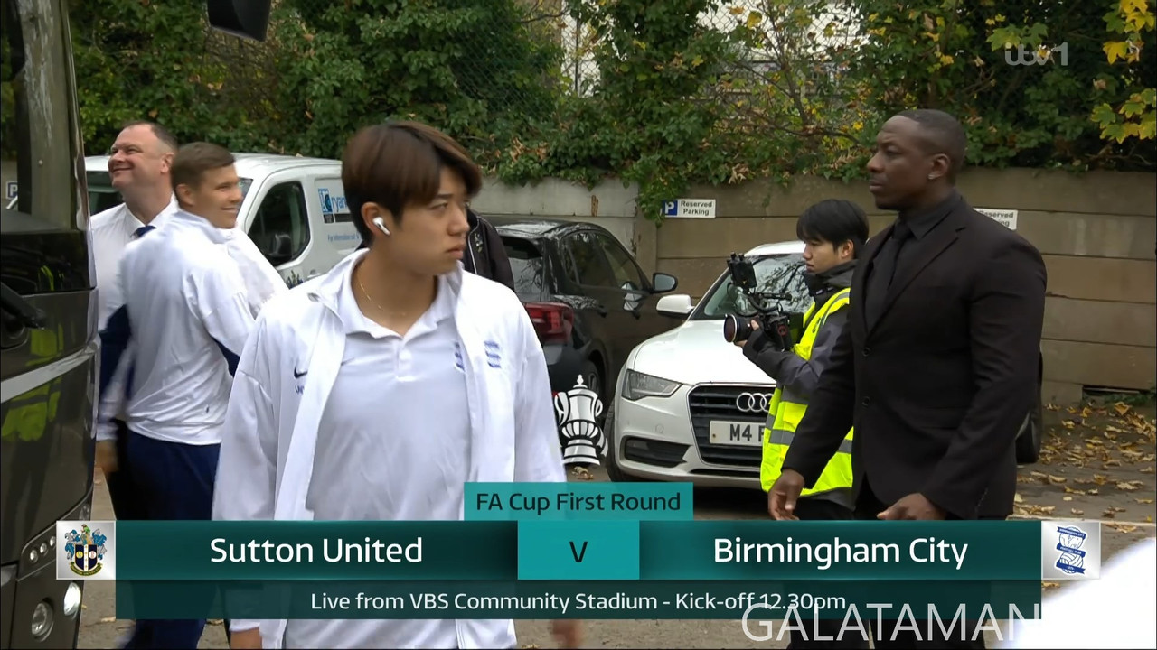 [Image: 11-03-12-40-00-ITV1-HD-FA-Cup-Sutton-U-v...18-776.jpg]