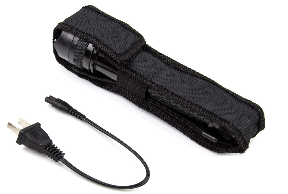 stun-gun-taser-flashlight-vipertek-police-self-defense