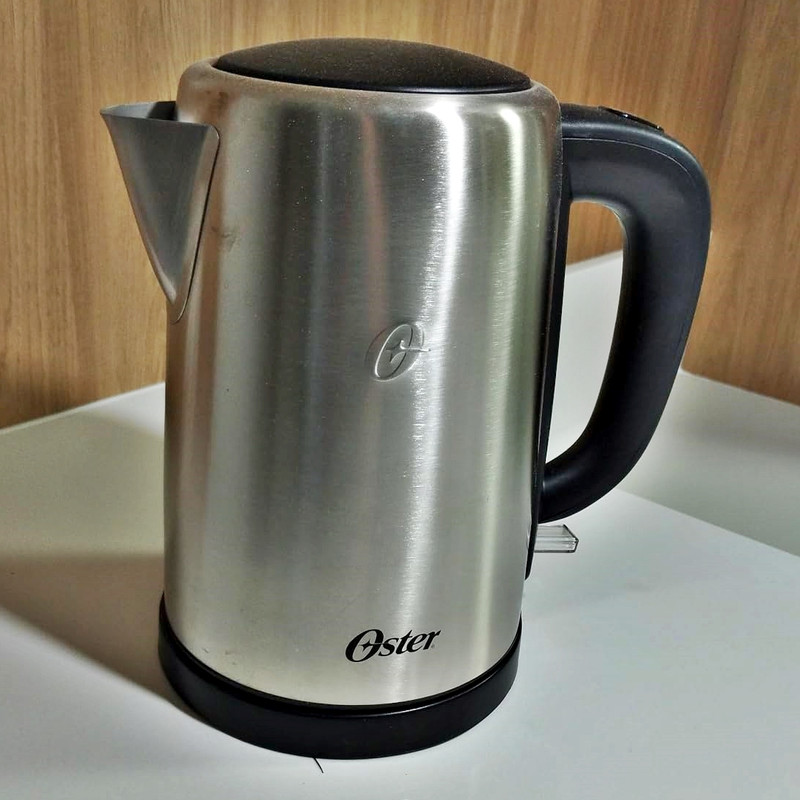 Chaleira Elétrica Oster Inox,1,7L, Inox, 1200W, OCEL550