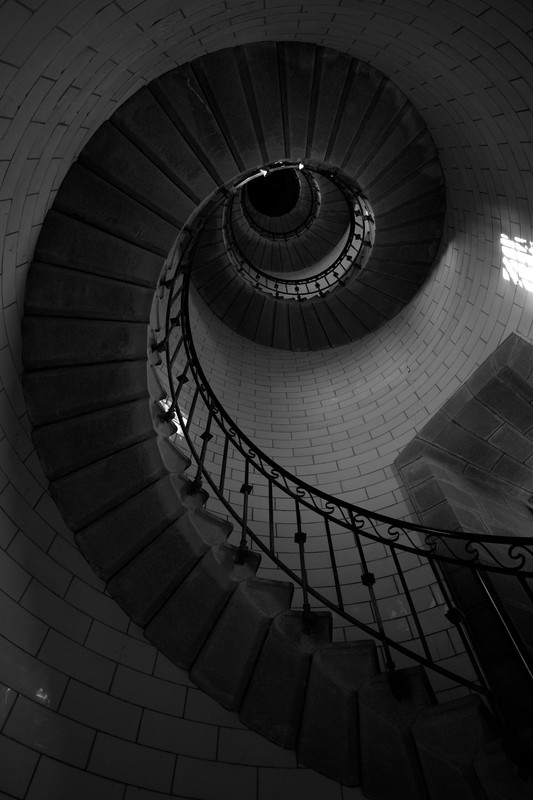 _P0Q2587_InCamera_Low