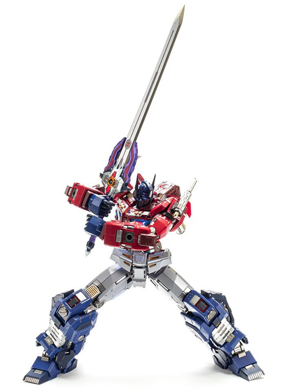 Flame-Toys-Kuro-Kara-Kuri-Optimus-Prime-03