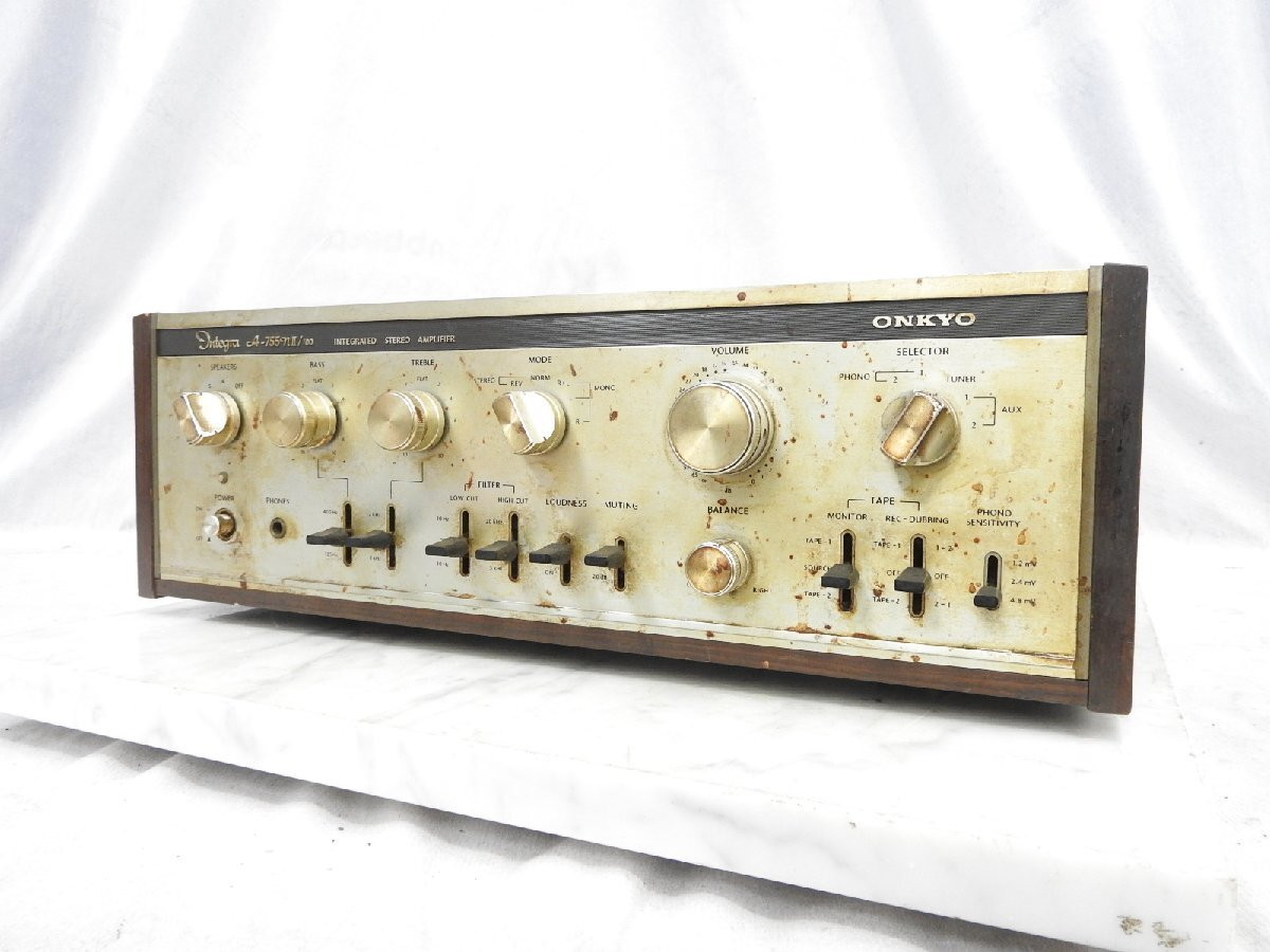 [Bild: Onkyo755.jpg]