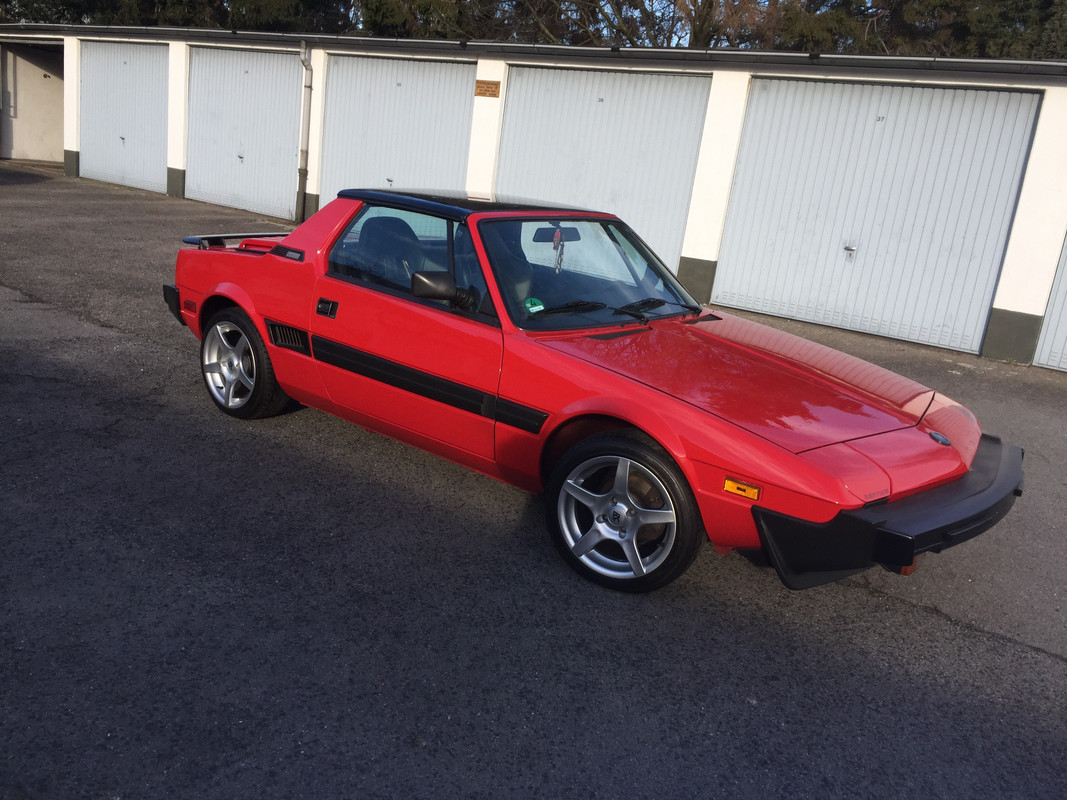 B400B090-3228-4CB3-B7BA-E630EC7A6585