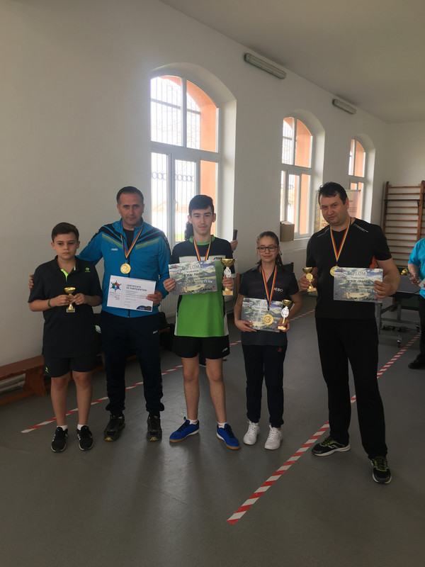 F5832D24-D886-41ED-96B1-6B6EFF52CFE8