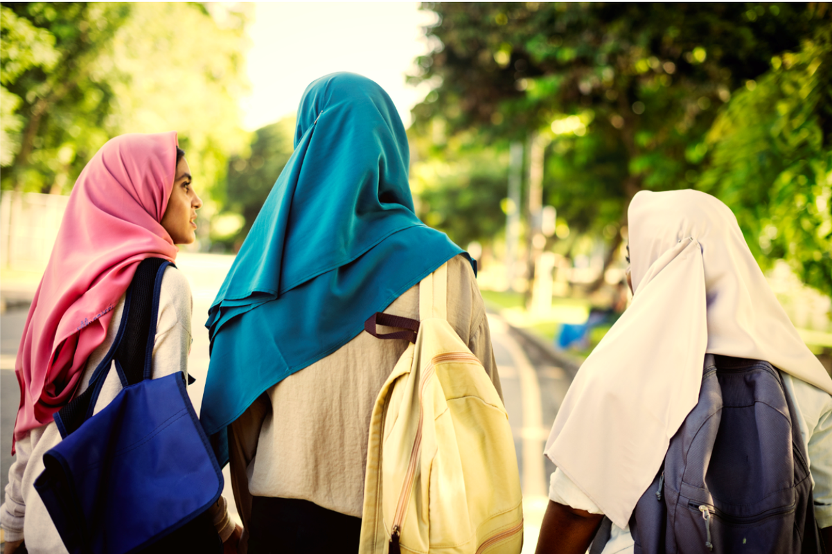 wanita muslim bertudung