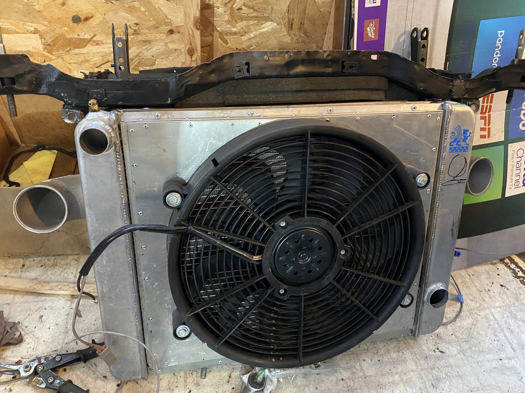 4C2E883A-AE40-4FF4-AFB6-1927016A94B7