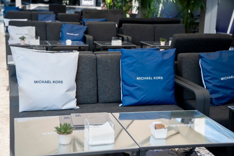 Michael Kors veste la Terrazza di Rinascente Milano, i look delle Vip ospiti