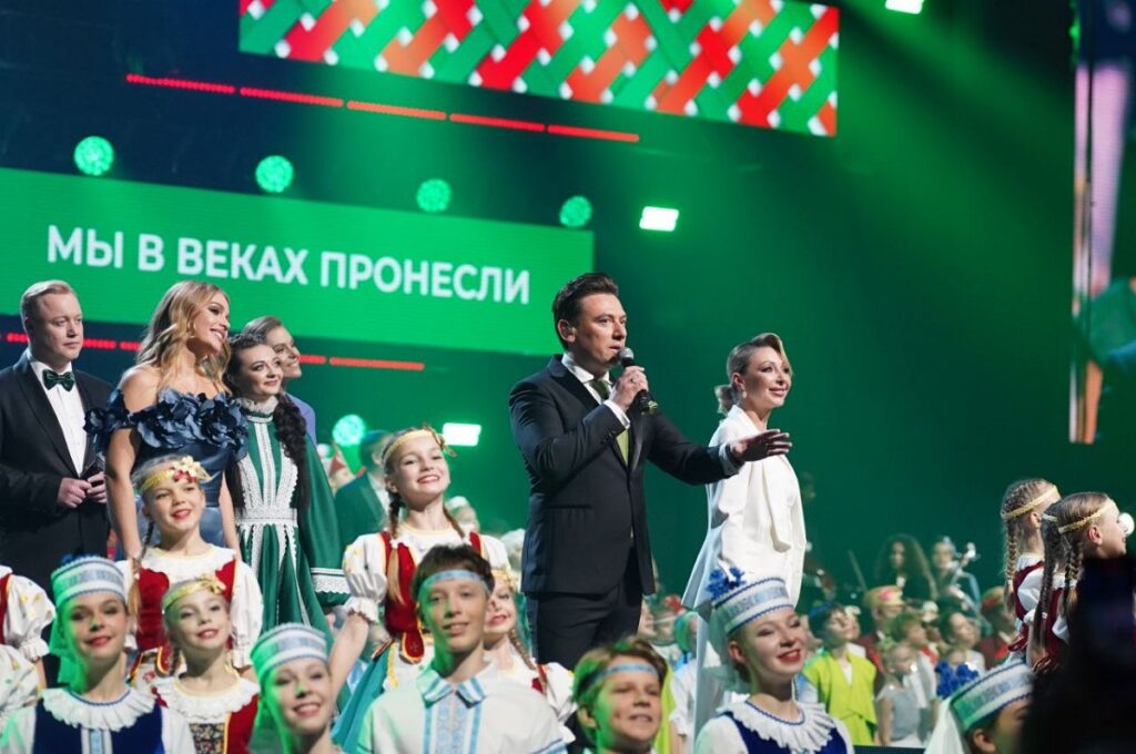 https://i.postimg.cc/SNh6BDnm/16.jpg