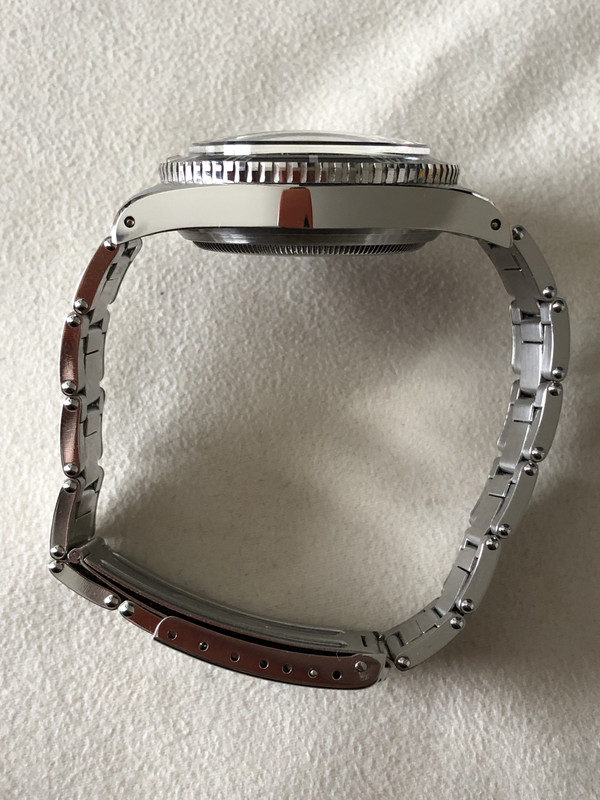 B0ECE49B-3A6A-4FEE-8FE2-254A06A3E7A7