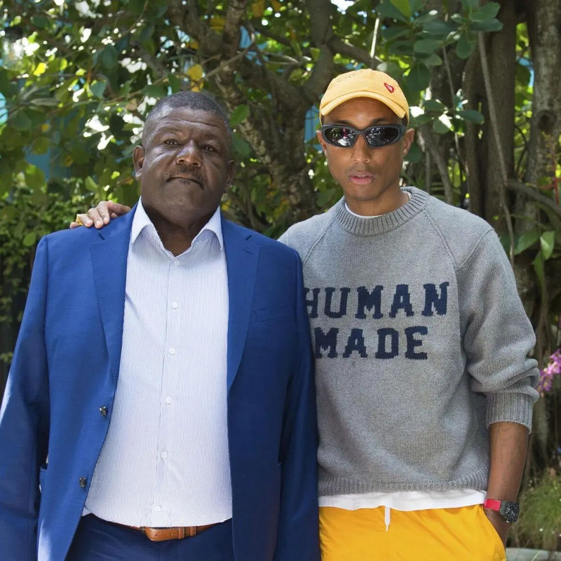 Pharrell With Liam Gallagher Backstage At The Q Awards In London