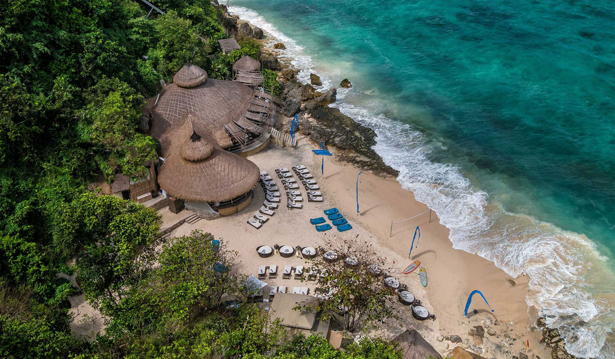 Lagi Butuh Liburan? Karma Beach Bali Jawabannya!