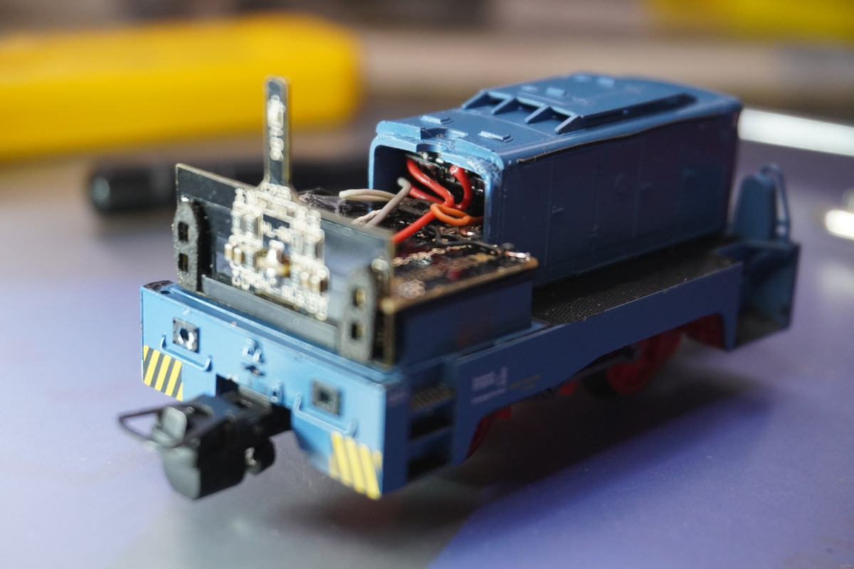 V23-11