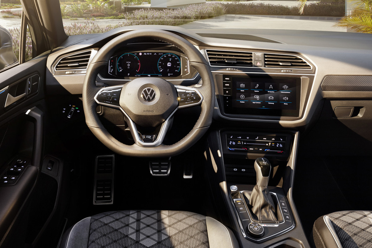 FA330B72-99AE-41E7-A258-D039BB53A4A8