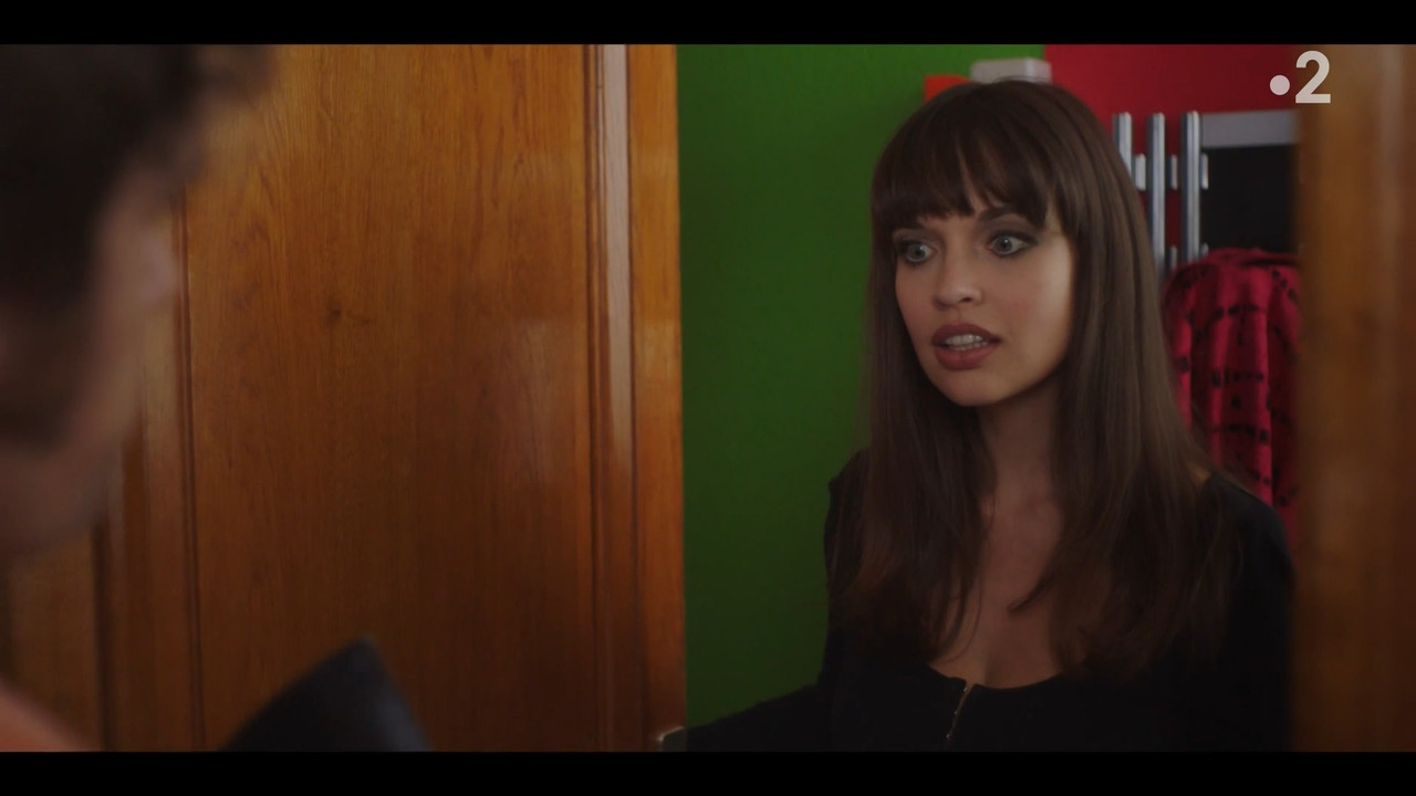 2022-05-13_21_10_Fr2_Les-petits-meurtres-d-Agatha-Christie-70-s_3x2_La-chambre-noire.mp4_snapshot_15
