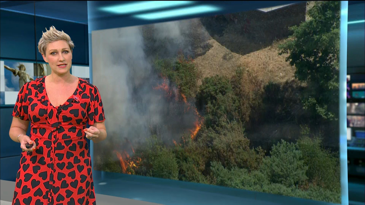 ITV Evening News_20221107_18301930.ts_snapshot_00.49.54.708