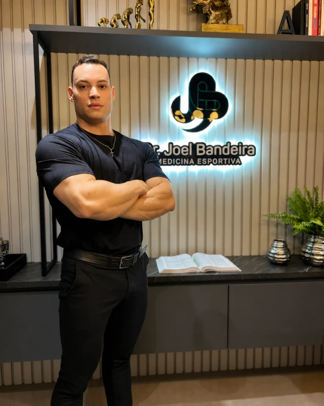 Dr. Joel Bandeira, m�dico endocrinologista e fundador da Genesis