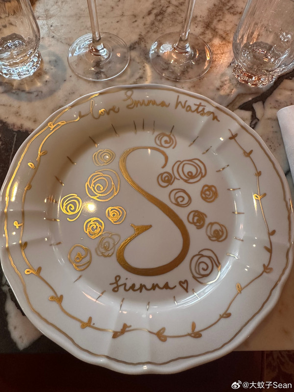 emmawatson-photogallery.blogspot.com (4)