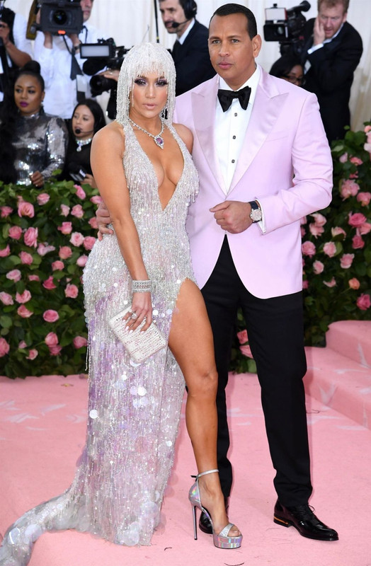 Jennifer-Lopez-UpskirtSTARS.com (33)