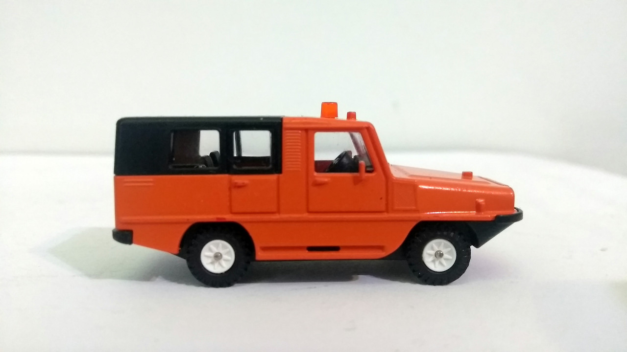 Mach (2462)