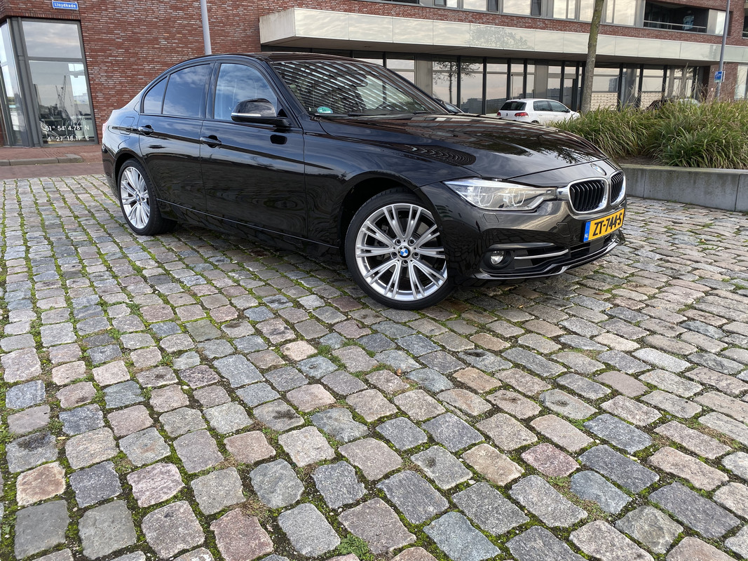 19F75D99-ED40-4D56-8D8D-F326B1581545